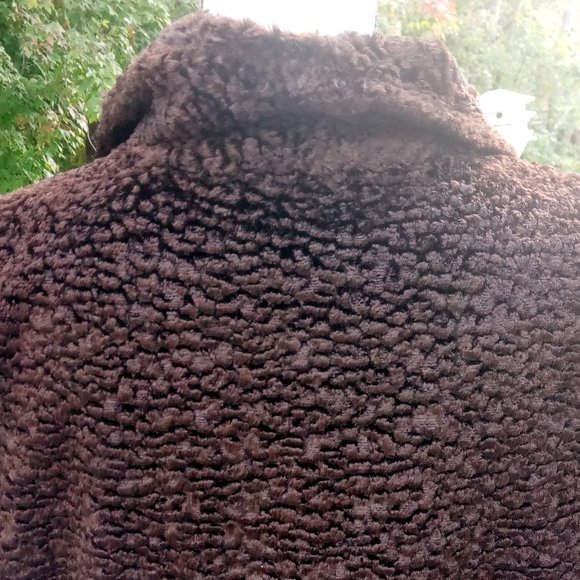 Chocolate Brown Vest from the Olsen Collection Size 14 Luxurious & Warm - Picture 2 of 8